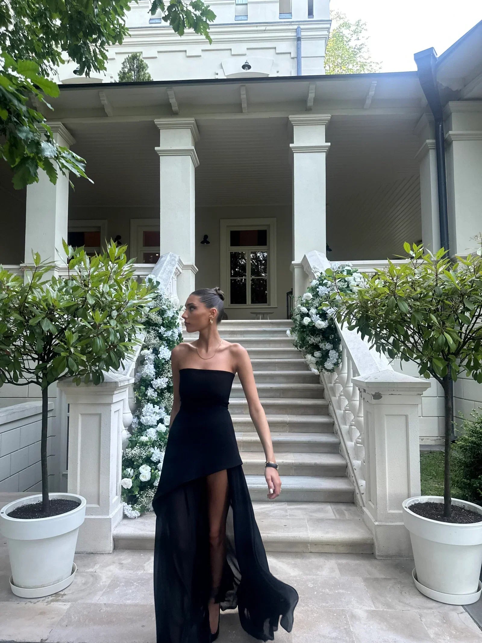 Elodie - Suknia z szyfonu bez ramiączek 