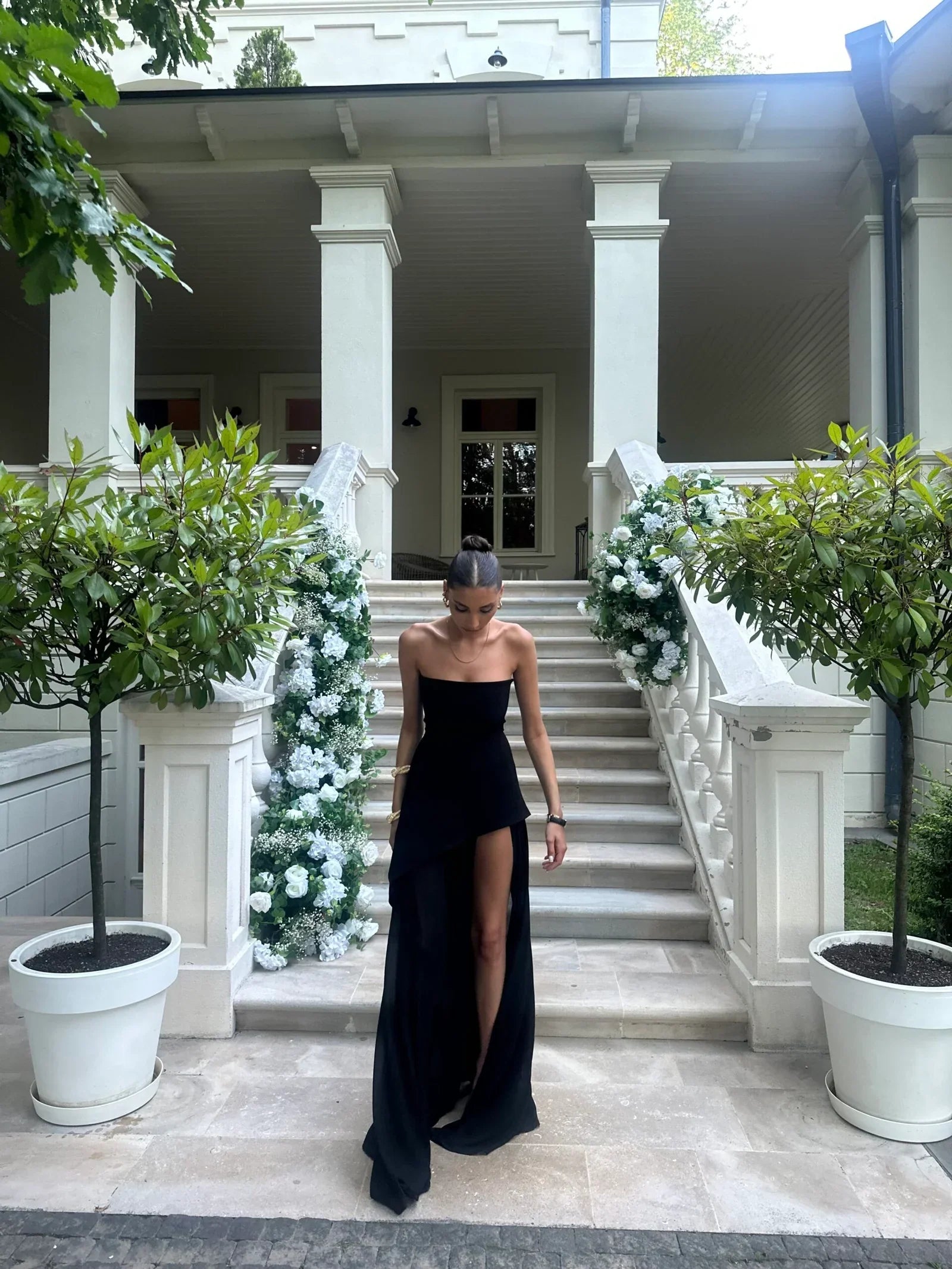 Elodie - Suknia z szyfonu bez ramiączek 